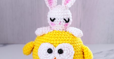 Conejo de lana crochet. Foto para artículo Kathes Crochet para Vibra Creativa by Cely Cruz